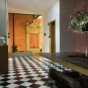 Apartahotel Aguilas5 Sevillasuites, Sevilla